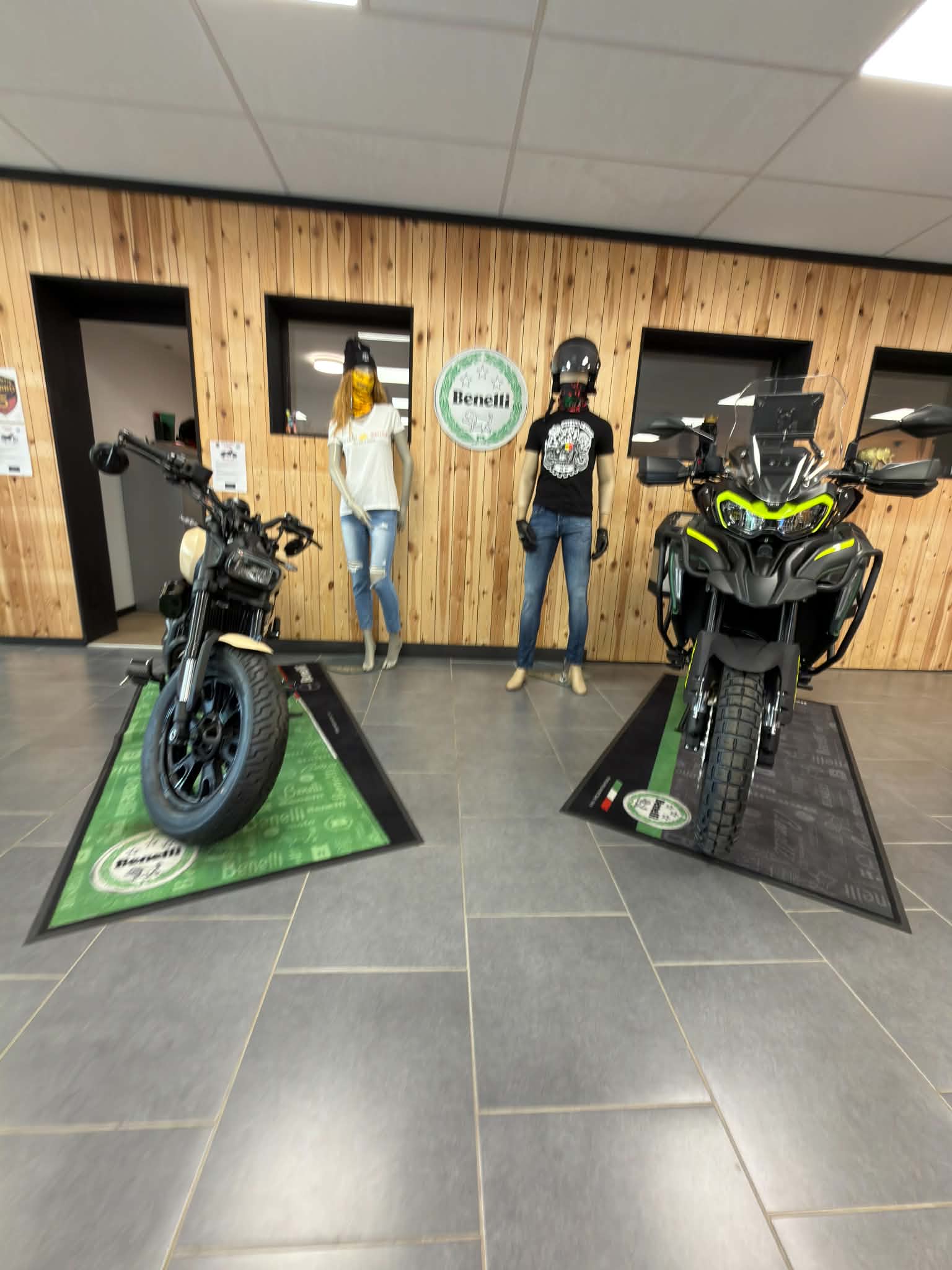 Showroom Ciarro Motorcycle - photo 4