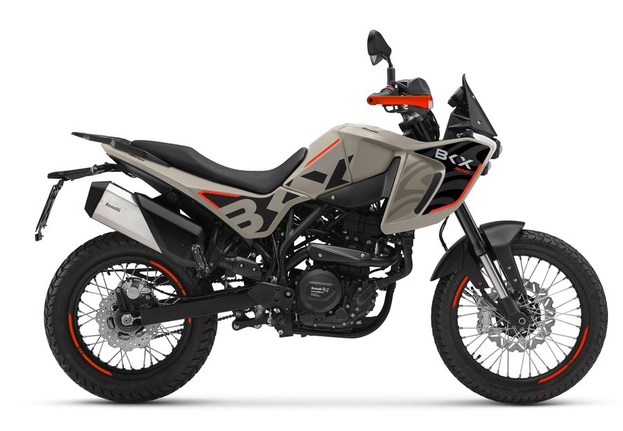 Benelli BKX 300 Trail - moto d'aventure