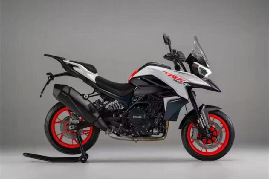 Benelli TRK 902 Stradale - moto trail routière 900cc