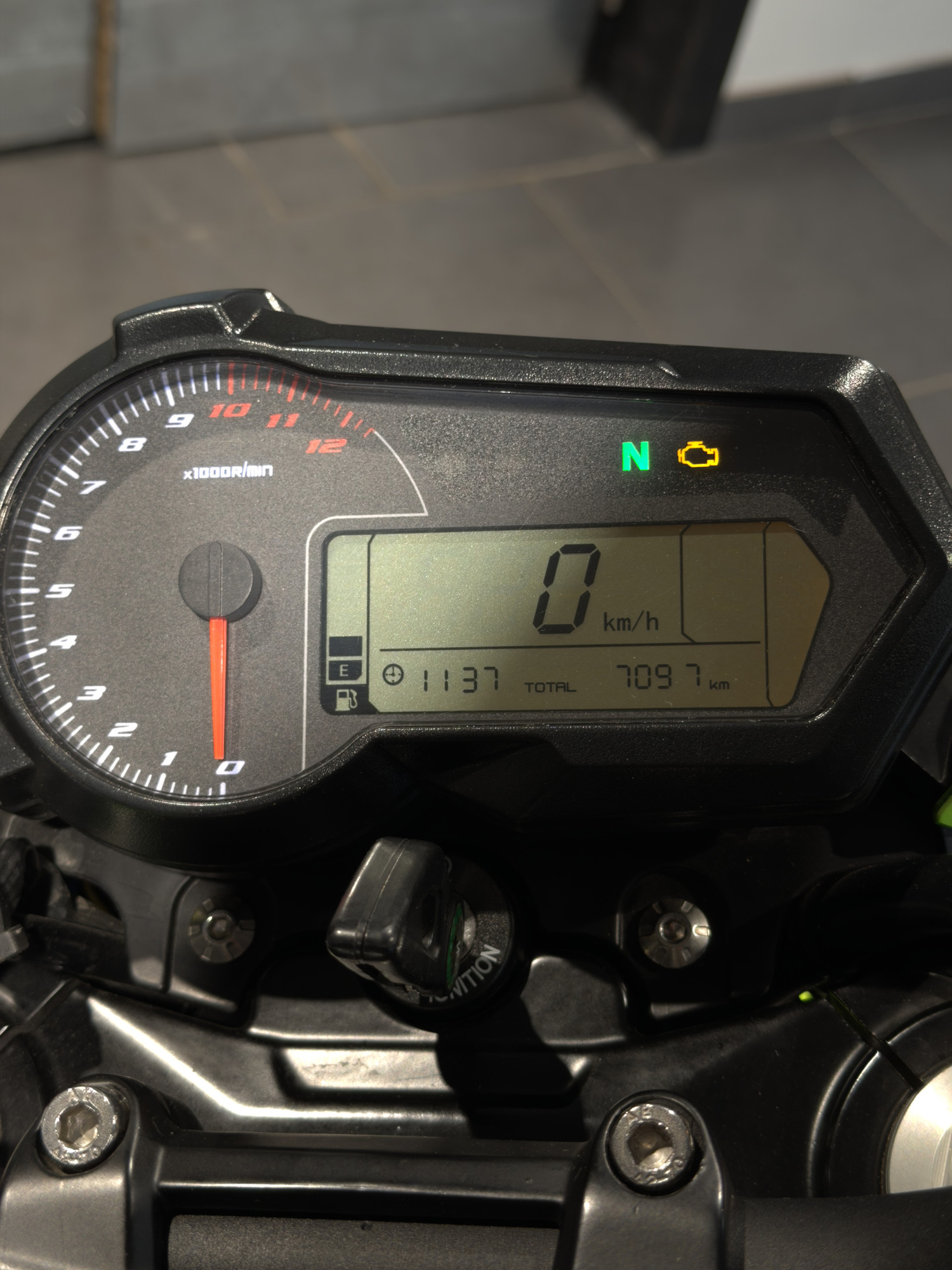 Benelli TNT 125 occasion - compteur, 7097 km