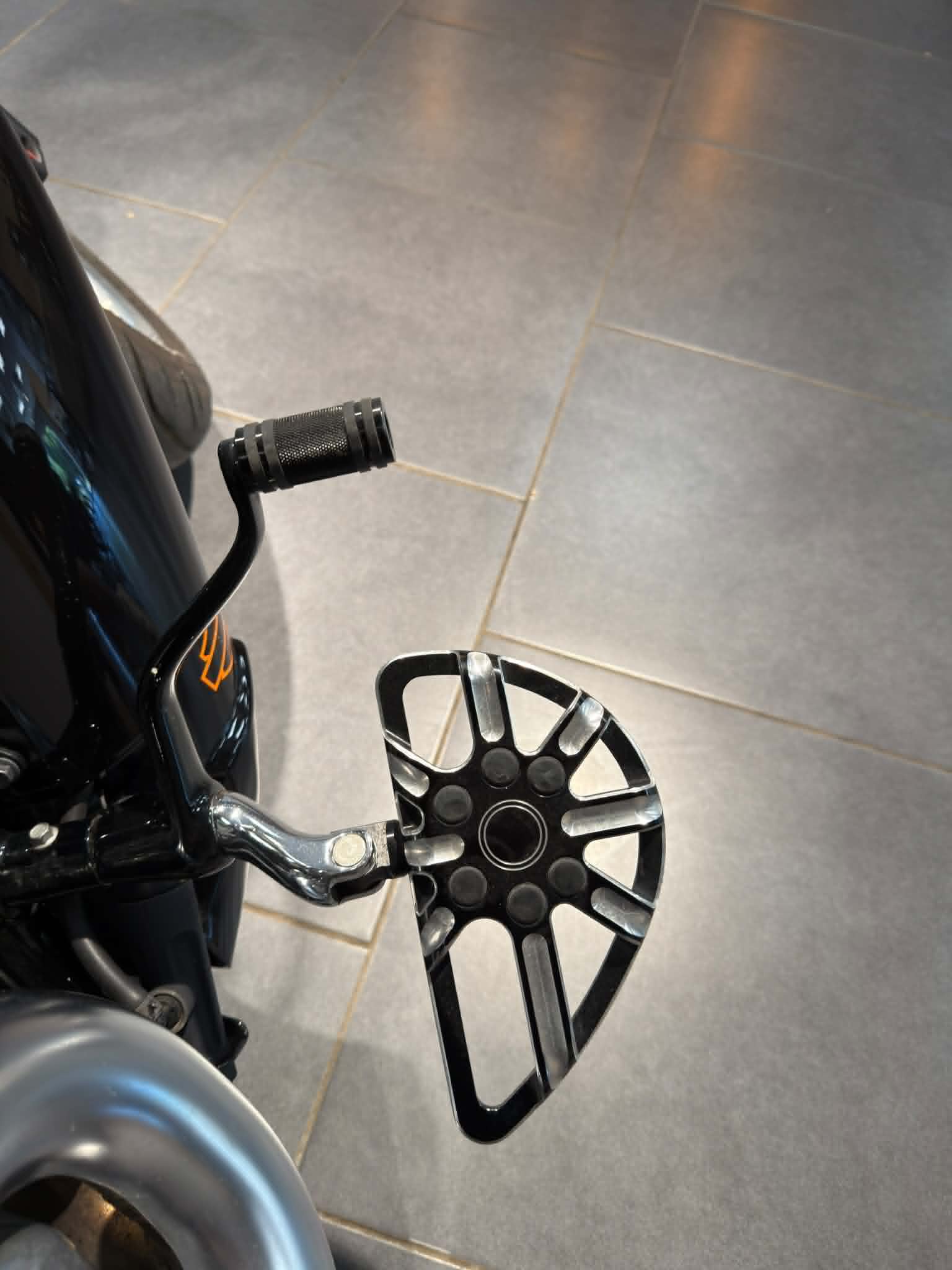 Harley-Davidson V-Rod occasion - repose-pied