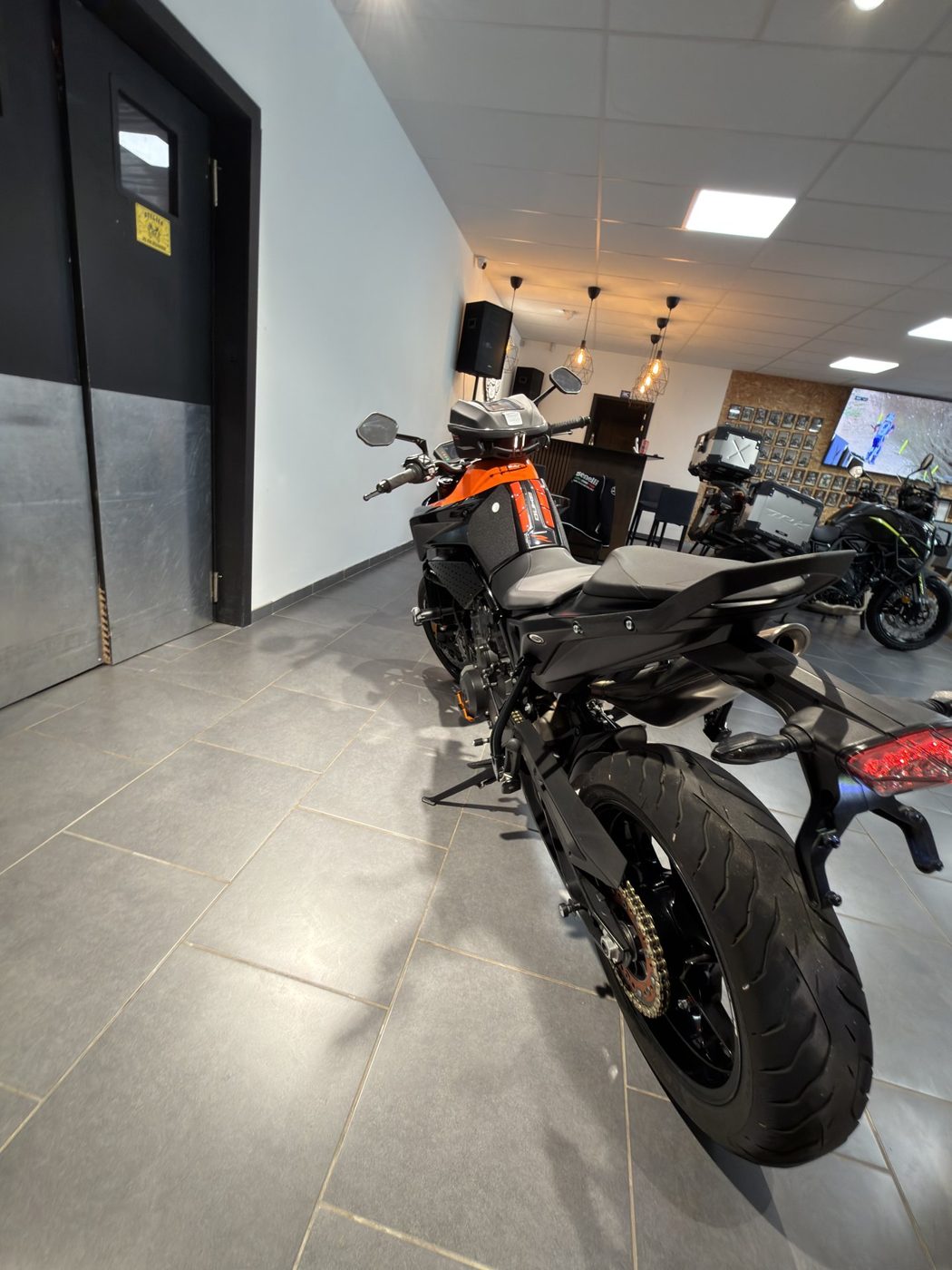 KTM 890 Duke occasion en dépôt-vente - photo 6