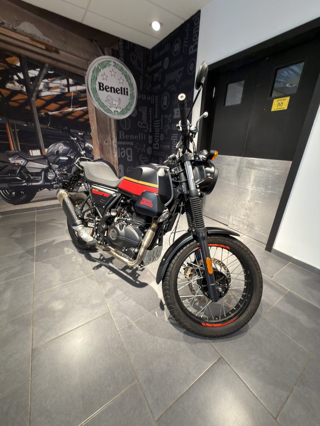 Royal Enfield Scram 411 occasion en dépôt-vente - photo 2